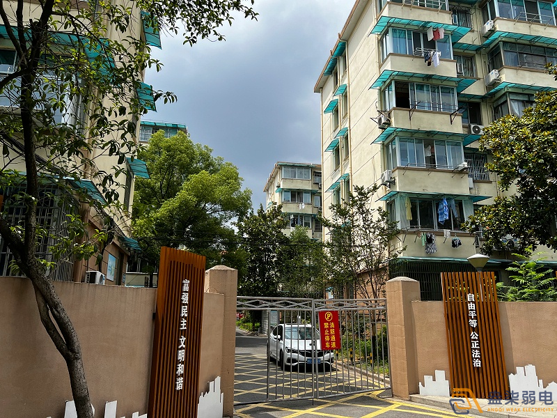 老舊小區(qū)道閘、監(jiān)控設(shè)施改造分享