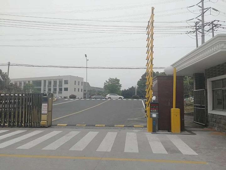 工廠車牌識別系統(tǒng)率低怎么解決？